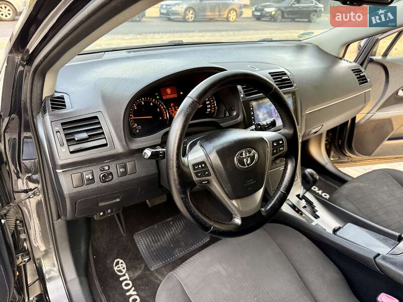Универсал Toyota Avensis 2009 в Одессе