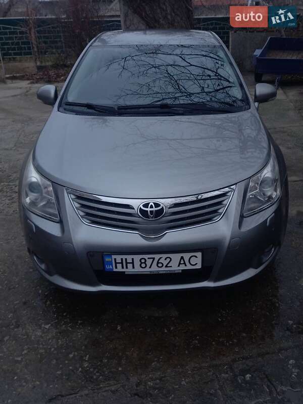 Toyota Avensis 2011