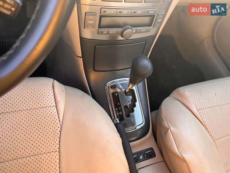 Седан Toyota Avensis 2003 в Овидиополе фото 40 Седан Toyota Avensis 2003 в Овидиополе