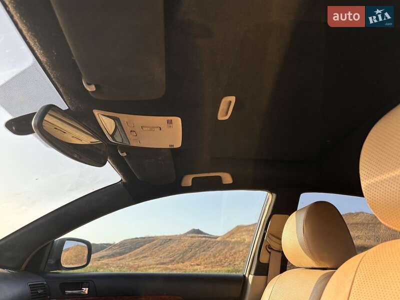 Седан Toyota Avensis 2003 в Овидиополе фото 59 Седан Toyota Avensis 2003 в Овидиополе