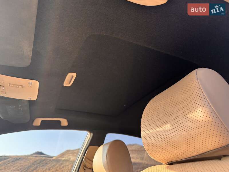 Седан Toyota Avensis 2003 в Овидиополе фото 60 Седан Toyota Avensis 2003 в Овидиополе