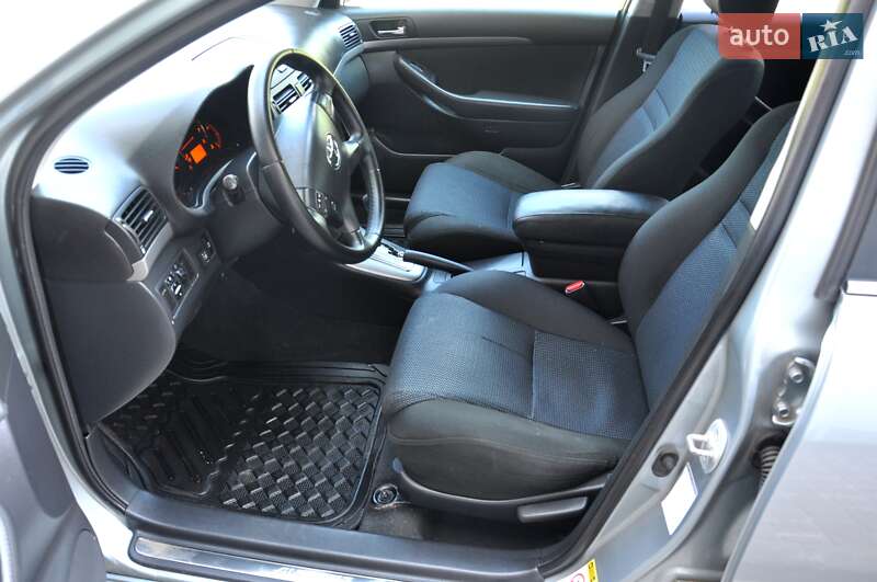 Седан Toyota Avensis 2007 в Львове фото 17 Седан Toyota Avensis 2007 в Львове