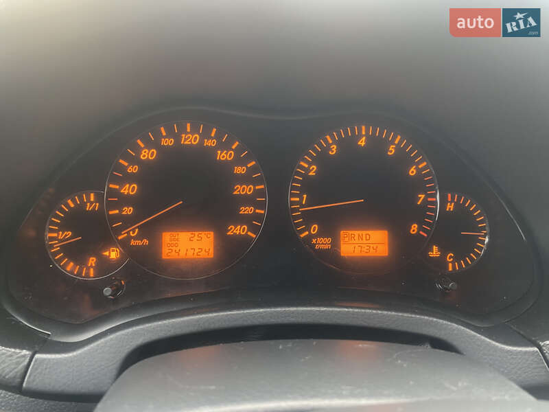 Седан Toyota Avensis 2005 в Луцке