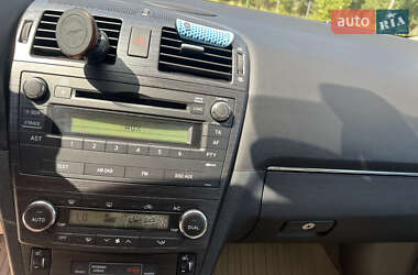 Универсал Toyota Avensis 2009 в 