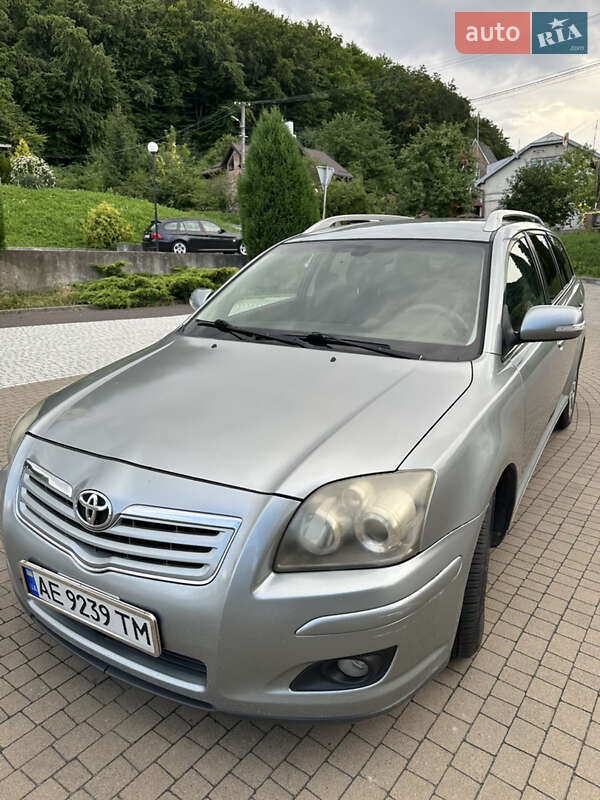 Универсал Toyota Avensis 2007 в Киеве