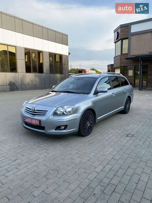 Toyota Avensis 2008