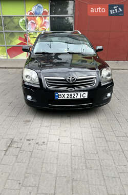 Универсал Toyota Avensis 2005 в Хмельницком
