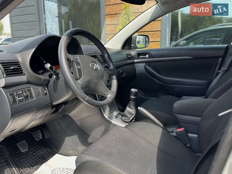 Универсал Toyota Avensis 2008 в Шептицькому