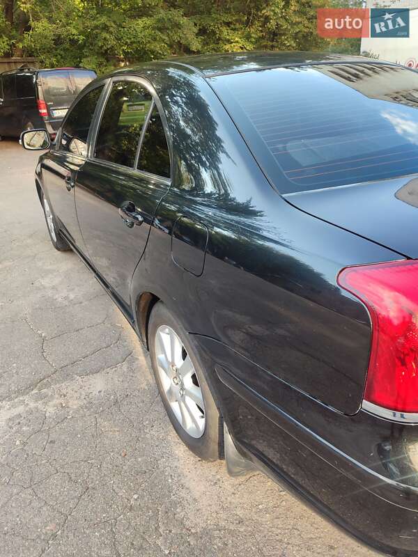 Седан Toyota Avensis 2007 в Киеве