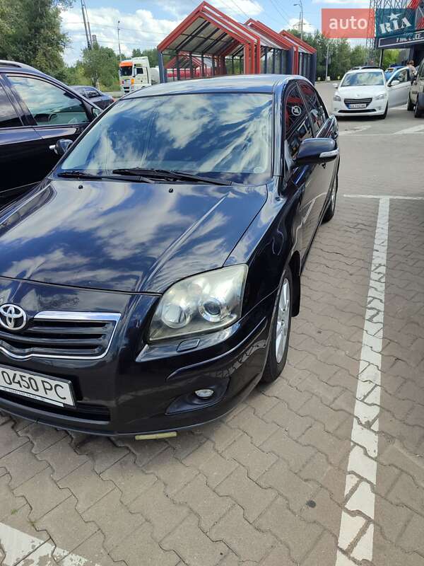 Седан Toyota Avensis 2007 в Киеве