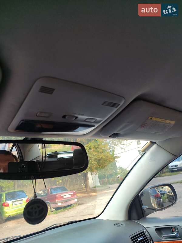 Седан Toyota Avensis 2007 в Киеве