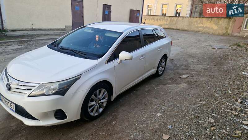 Универсал Toyota Avensis 2013 в Тернополе
