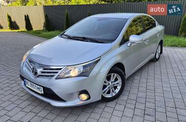Седан Toyota Avensis 2012 в Львові