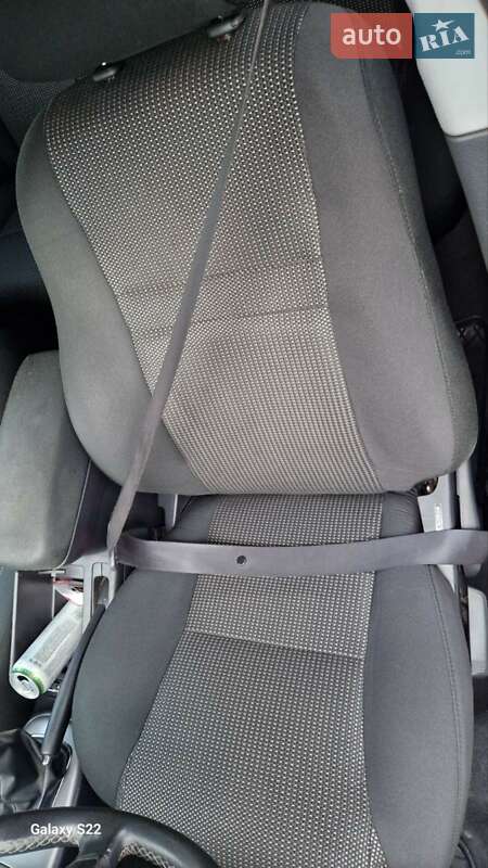 Универсал Toyota Avensis 2006 в Ивано-Франковске