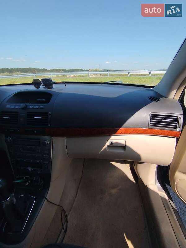 Лифтбек Toyota Avensis 2003 в Ковеле