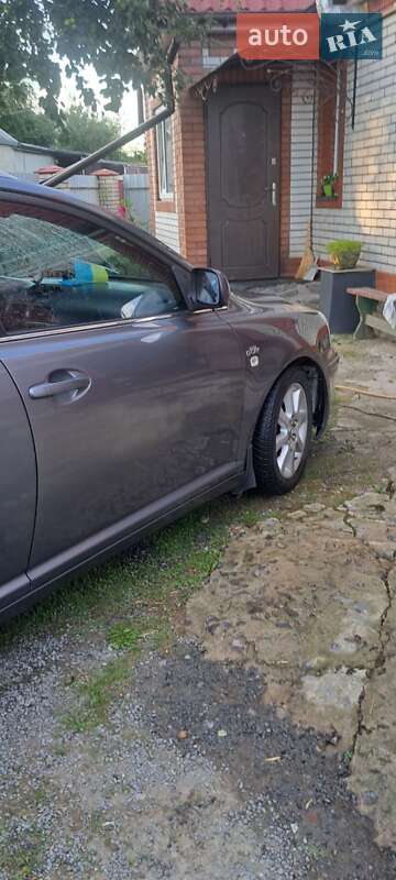Универсал Toyota Avensis 2005 в Звягеле фото 6 Универсал Toyota Avensis 2005 в Звягеле