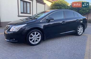 Седан Toyota Avensis 2008 в Тульчине