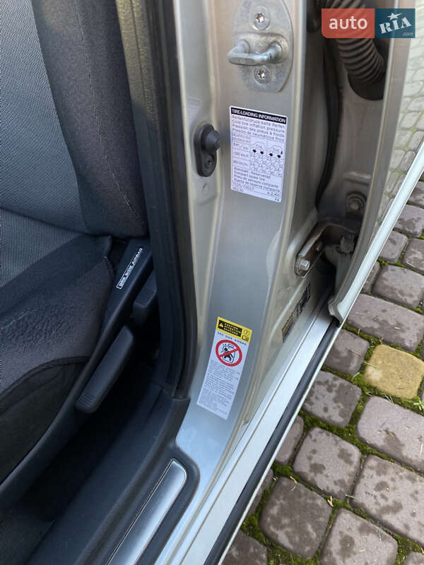 Седан Toyota Avensis 2007 в Виннице