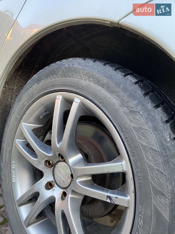 Седан Toyota Avensis 2007 в Виннице