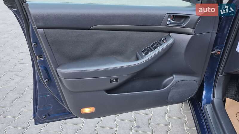 Универсал Toyota Avensis 2003 в Одессе