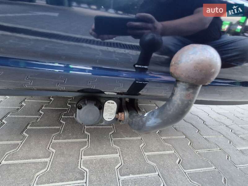 Универсал Toyota Avensis 2003 в Одессе