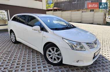 Универсал Toyota Avensis 2009 в Буче