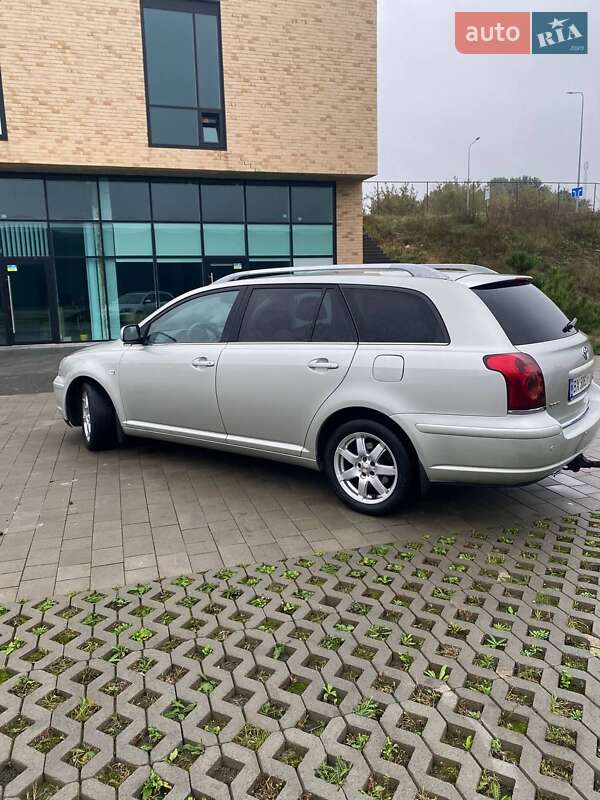 Универсал Toyota Avensis 2004 в Хмельницком