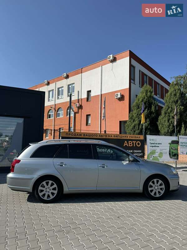 Універсал Toyota Avensis 2008 в Вінниці