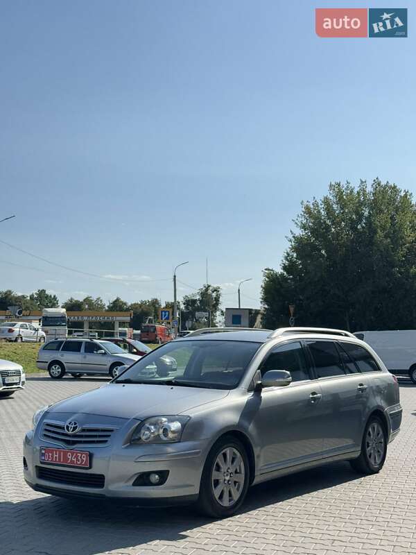 Універсал Toyota Avensis 2008 в Вінниці