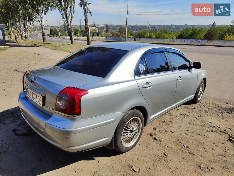 Седан Toyota Avensis 2007 в Краматорске