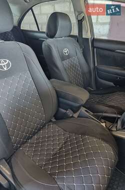 Седан Toyota Avensis 2007 в Краматорске