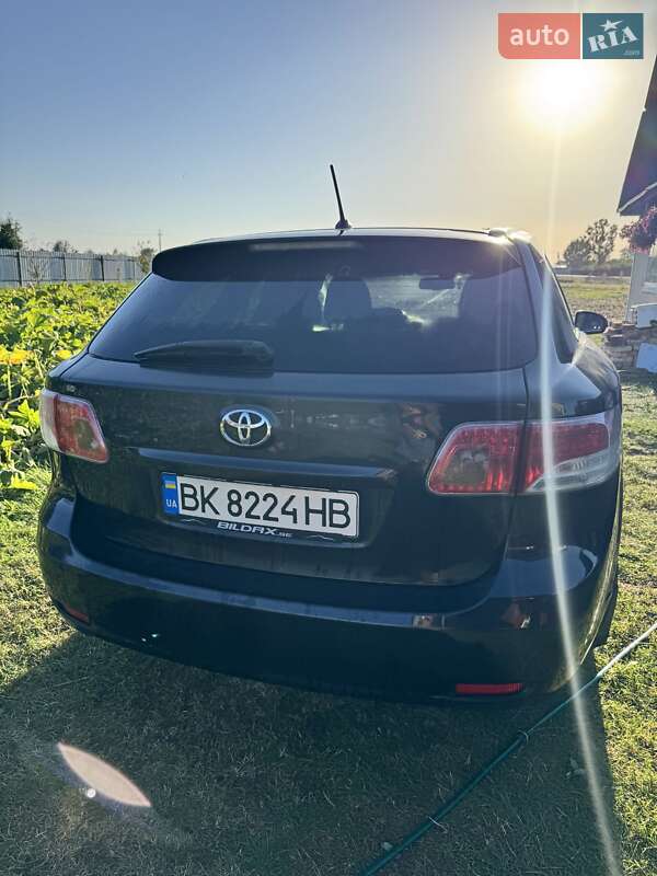 Универсал Toyota Avensis 2009 в Житомире