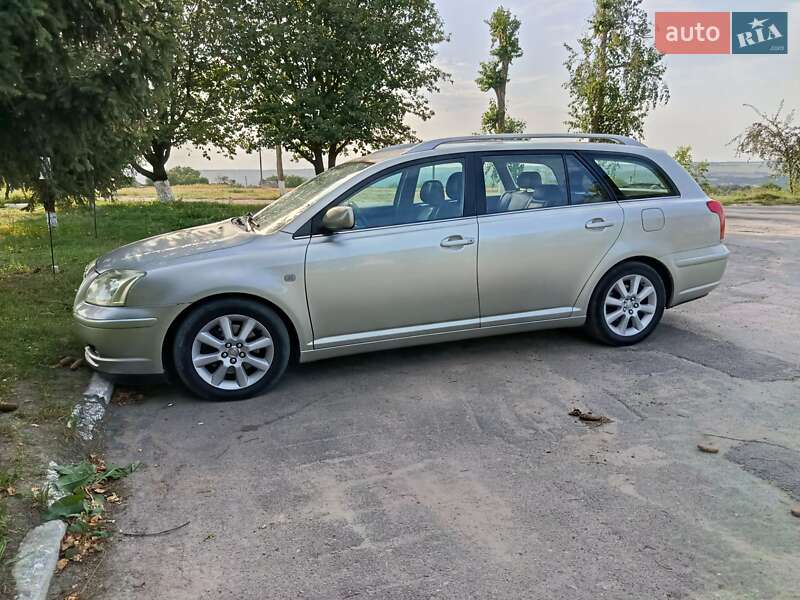 Универсал Toyota Avensis 2006 в Крыжополе