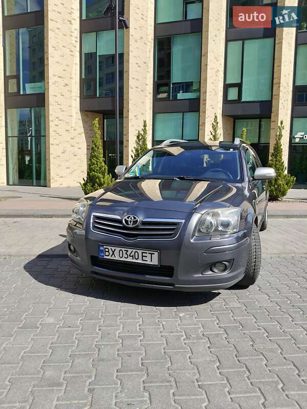 Универсал Toyota Avensis 2007 в Хмельницком