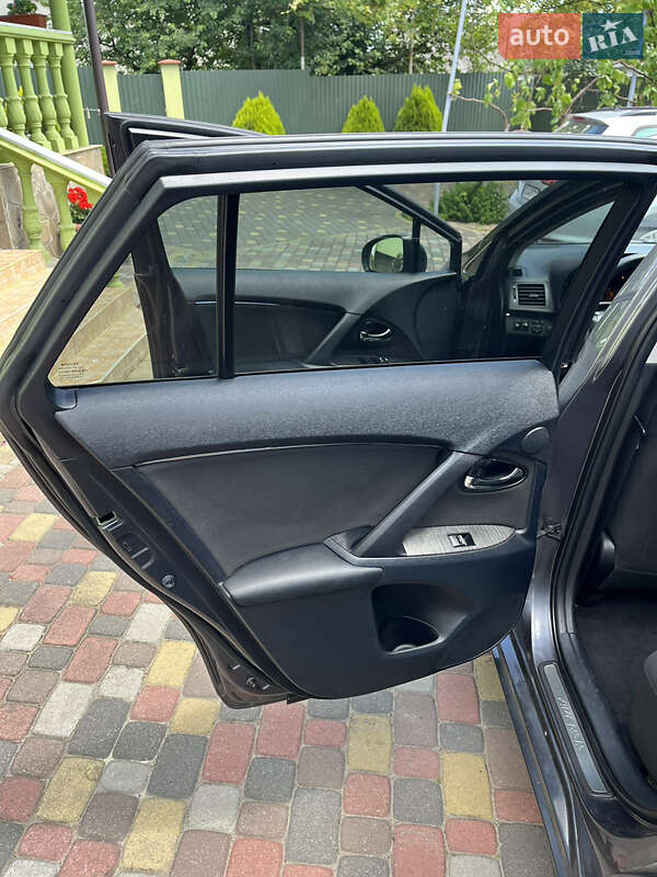 Универсал Toyota Avensis 2010 в Львове фото 13 Универсал Toyota Avensis 2010 в Львове