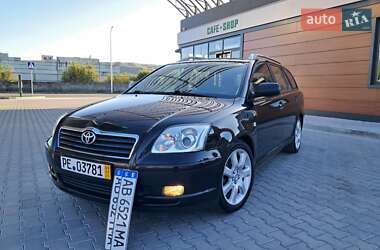 Універсал Toyota Avensis 2005 в Могилів-Подільському