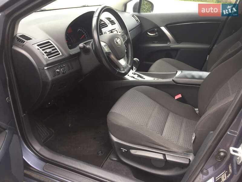 Седан Toyota Avensis 2012 в Киеве фото 10 Седан Toyota Avensis 2012 в Киеве