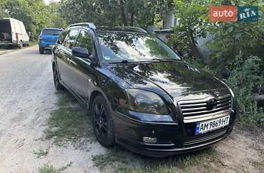Универсал Toyota Avensis 2005 в Изюме