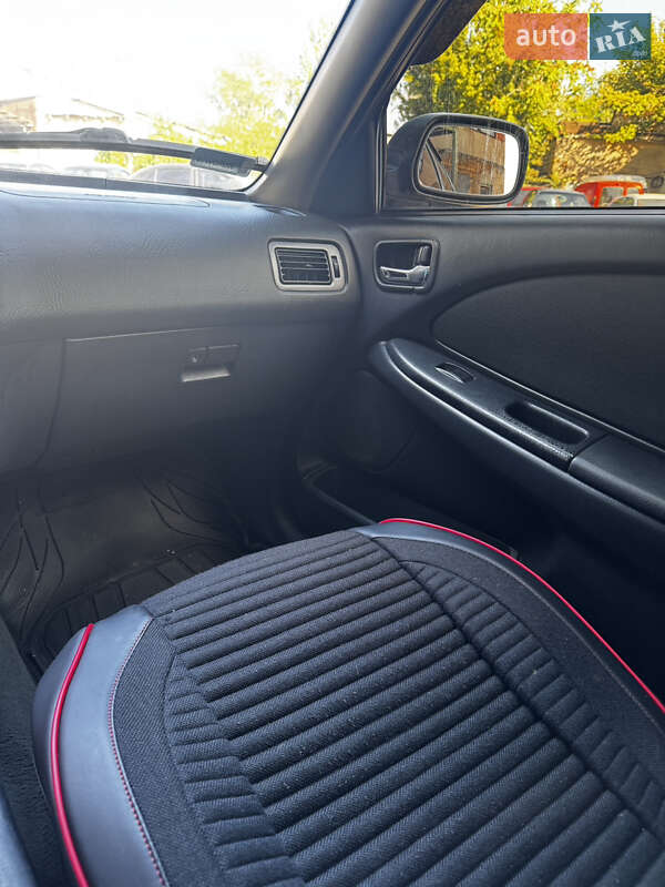 Универсал Toyota Avensis 2001 в Одессе фото 16 Универсал Toyota Avensis 2001 в Одессе