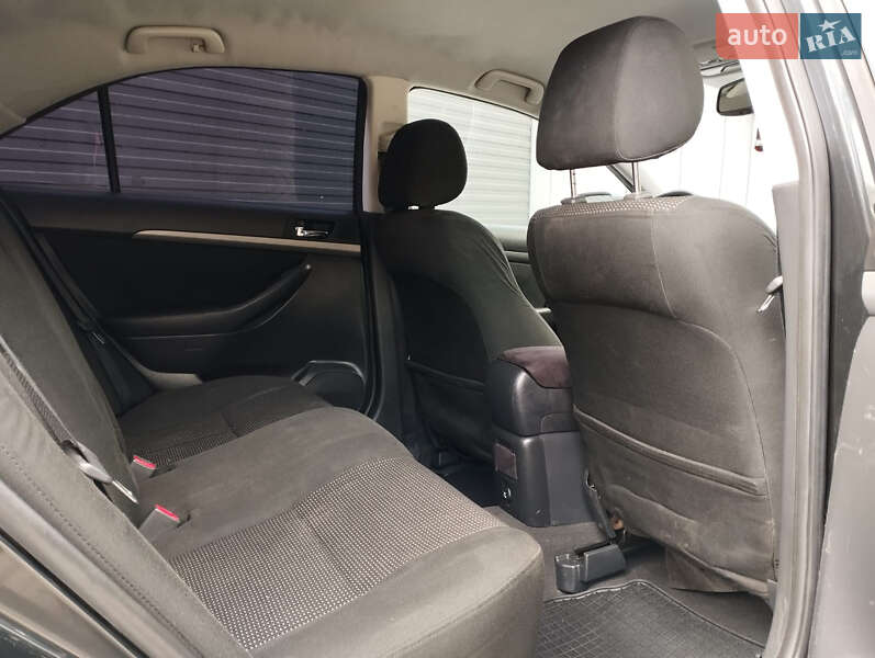 Седан Toyota Avensis 2006 в Днепре фото 12 Седан Toyota Avensis 2006 в Днепре