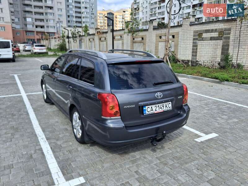 Универсал Toyota Avensis 2005 в Черкассах