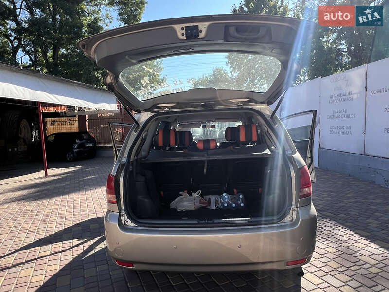 Універсал Toyota Avensis 2003 в Одесі