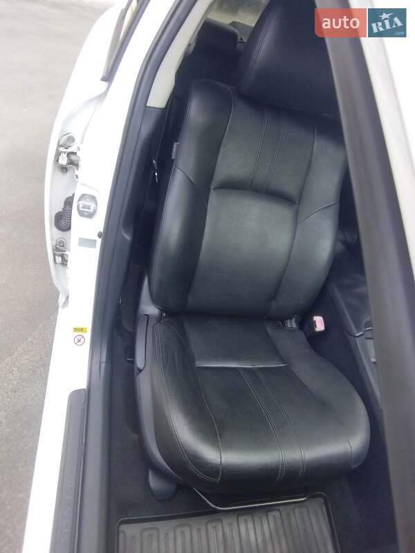 Седан Toyota Avensis 2008 в Чернигове фото 12 Седан Toyota Avensis 2008 в Чернигове