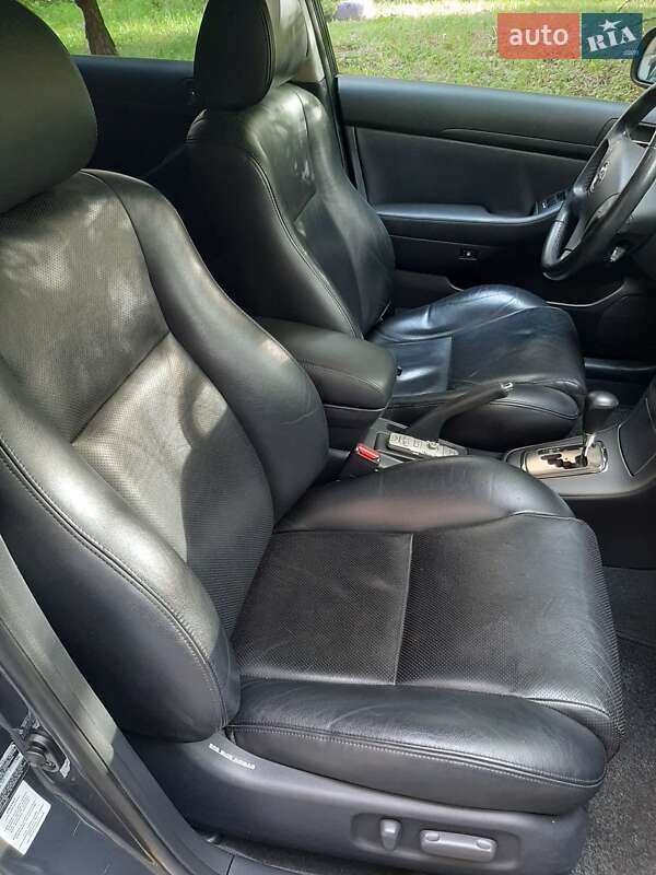 Универсал Toyota Avensis 2005 в Виннице