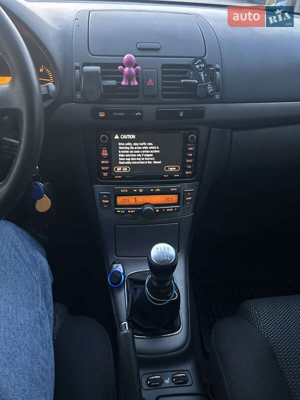 Универсал Toyota Avensis 2008 в Луцке