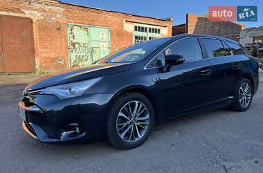 Универсал Toyota Avensis 2015 в Чернигове