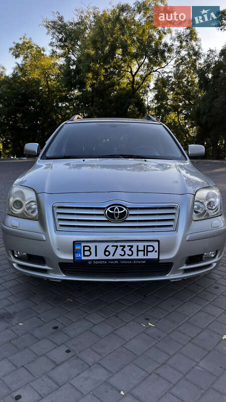 Універсал Toyota Avensis 2004 в Ізмаїлі