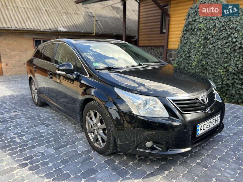 Универсал Toyota Avensis 2011 в Луцке