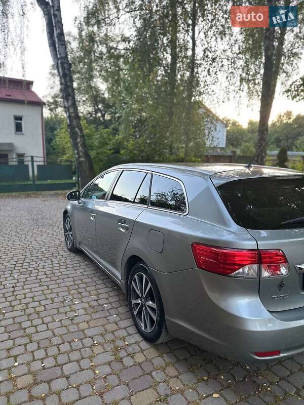 Универсал Toyota Avensis 2014 в Львове фото 8 Универсал Toyota Avensis 2014 в Львове