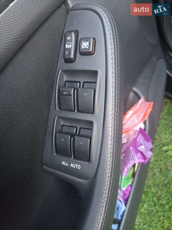 Універсал Toyota Avensis 2008 в Києві